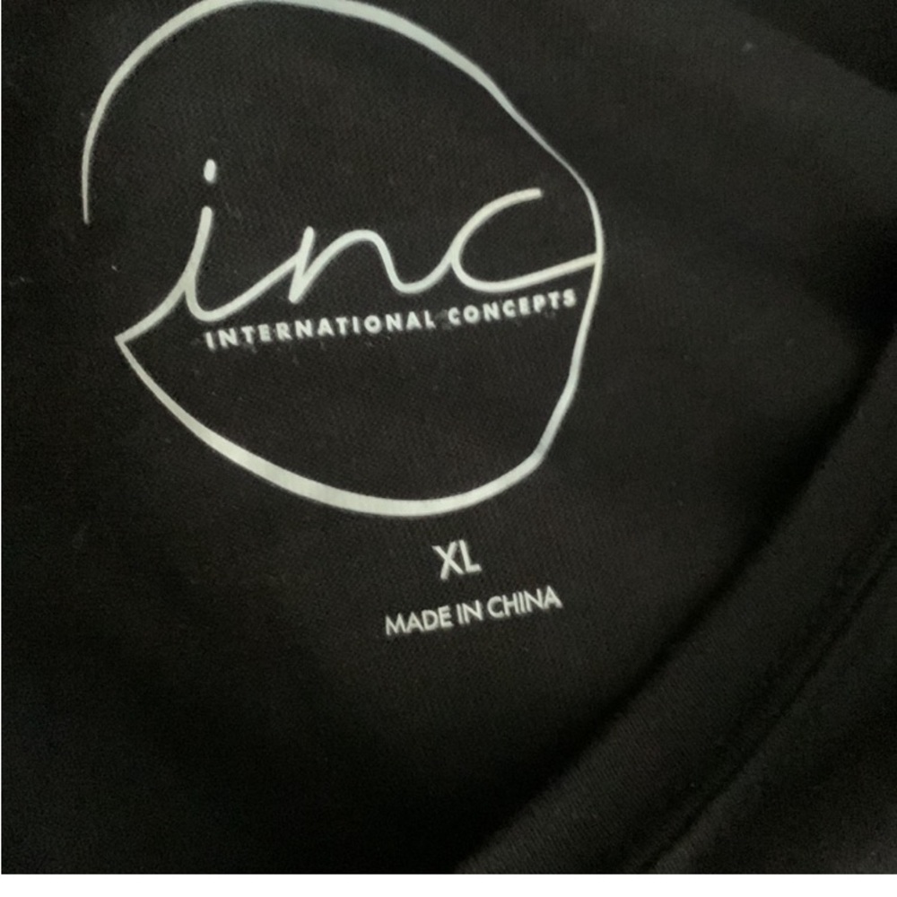 💐Black Asymmetrical Style Tunic Top With Silver Embellishments Made By INC - Picture 4 of 5